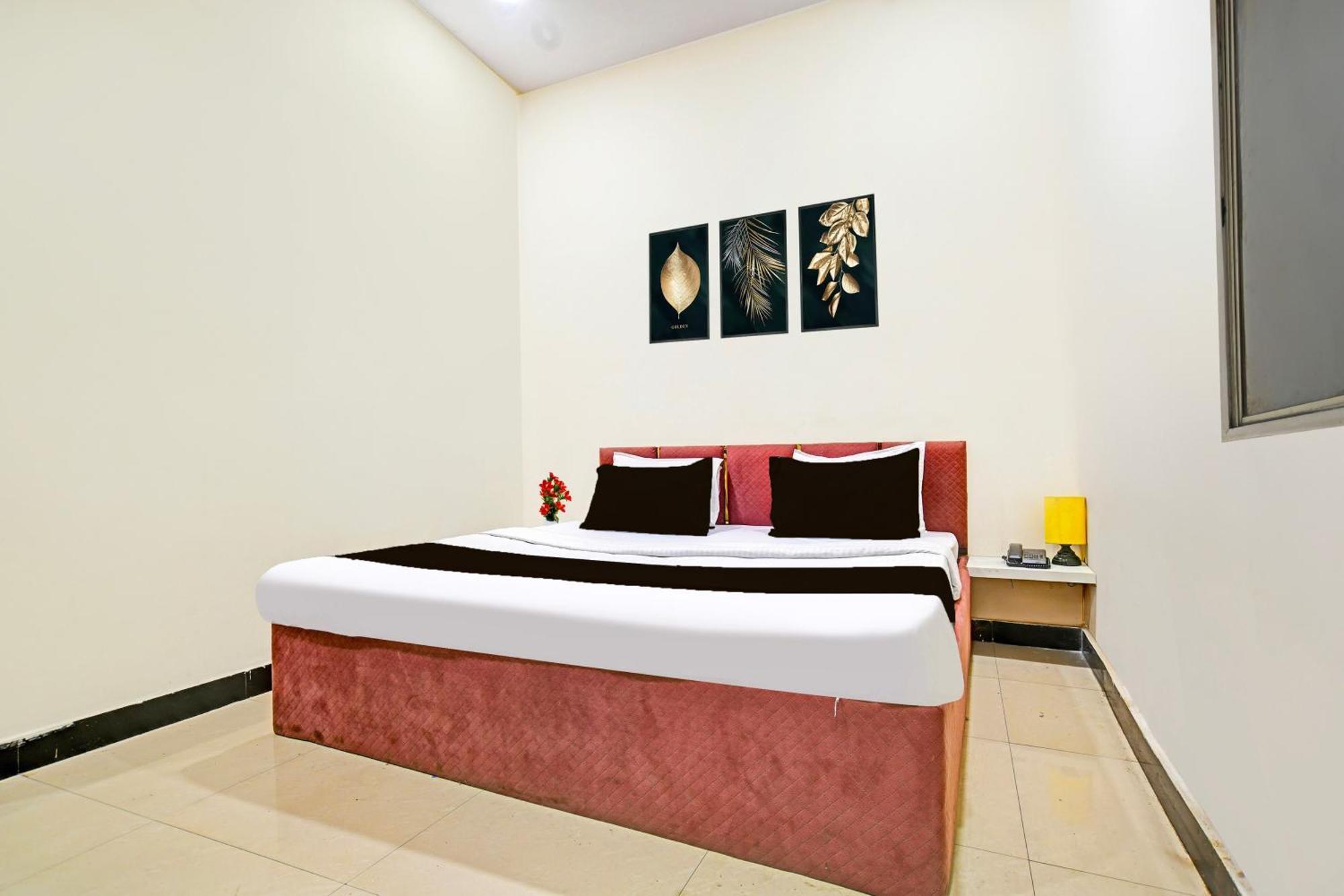 Super Hotel O Hanuman Naka Ujjain Formerly Krishna Palace Bagian luar foto